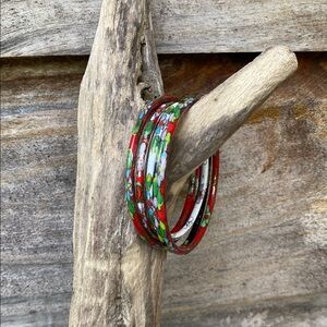 Floral Patterned Bangles Set